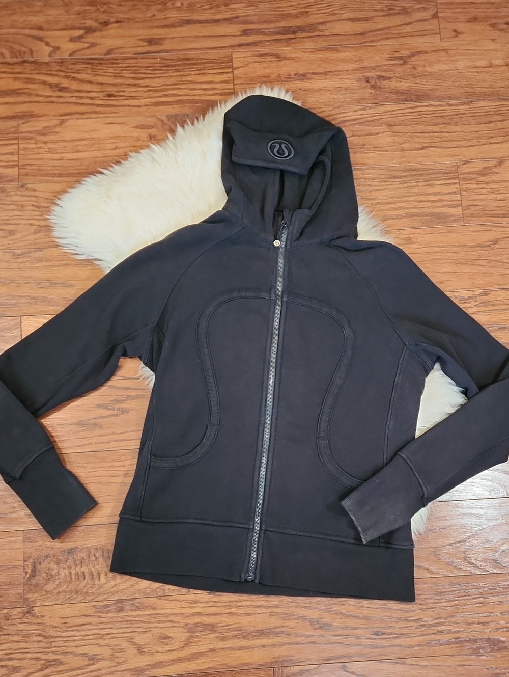 Lululemon Black Scuba Hoodie - Picture 1 of 4